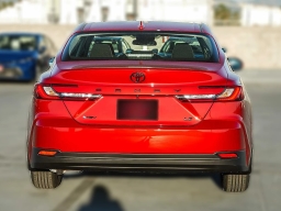 Toyota Camry LE (Natl) 2026