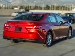 Toyota Camry LE (Natl) 2026
