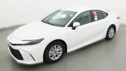 Toyota Camry LE (Natl) 2026