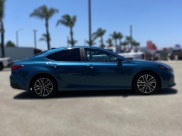 Toyota Camry XLE (Natl) 2026