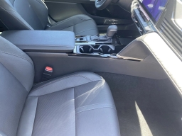 Toyota Camry XLE (Natl) 2026