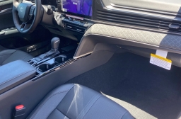 Toyota Camry XLE (Natl) 2026