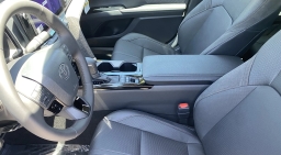 Toyota Camry XLE (Natl) 2026