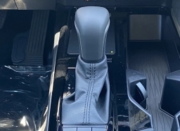Toyota Camry XLE (Natl) 2026