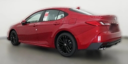 Toyota Camry SE (Natl) 2026