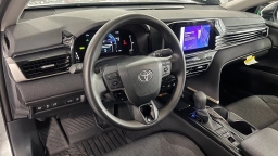 Toyota Camry LE (Natl) 2026
