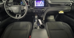 Toyota Camry LE (Natl) 2026