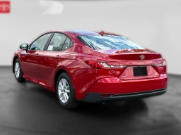 Toyota Camry LE (Natl) 2026