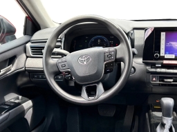 Toyota Camry LE (Natl) 2026