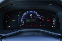 Toyota Camry SE (Natl) 2026