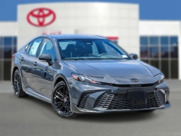 Toyota Camry SE (Natl) 2026