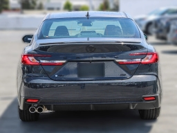 Toyota Camry SE (Natl) 2026