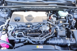 Toyota Camry SE (Natl) 2026