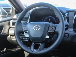 Toyota Camry SE (Natl) 2026