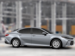Toyota Camry LE (SE) 2026