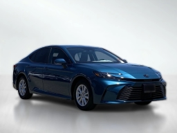 Toyota Camry LE (Natl) 2026