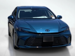 Toyota Camry LE (Natl) 2026