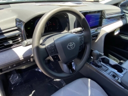 Toyota Camry LE (Natl) 2026