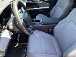 Toyota Camry LE (Natl) 2026