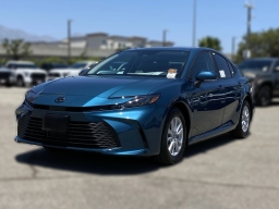 Toyota Camry LE (Natl) 2026