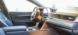 Toyota Camry SE (Natl) 2026
