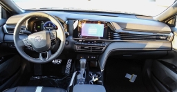 Toyota Camry SE (Natl) 2026