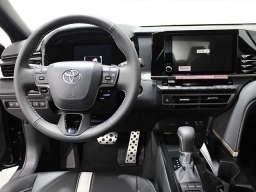 Toyota Camry SE (Natl) 2026