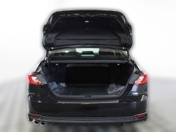 Toyota Camry SE (Natl) 2026