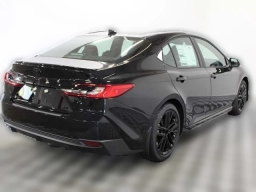 Toyota Camry SE (Natl) 2026