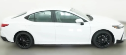 Toyota Camry SE (Natl) 2026