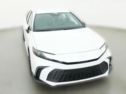 Toyota Camry SE (Natl) 2026