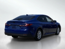 Toyota Camry LE (Natl) 2026