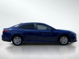 Toyota Camry LE (Natl) 2026