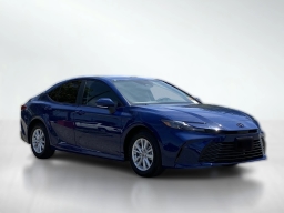 Toyota Camry LE (Natl) 2026