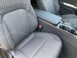 Toyota Camry LE (Natl) 2026