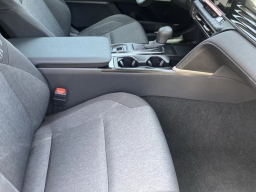 Toyota Camry LE (Natl) 2026