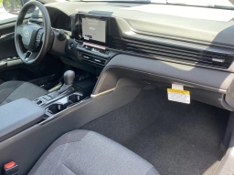 Toyota Camry LE (Natl) 2026