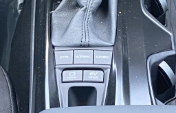 Toyota Camry LE (Natl) 2026