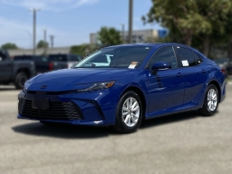 Toyota Camry LE (Natl) 2026