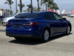 Toyota Camry LE (Natl) 2026