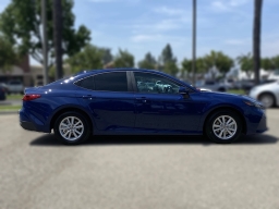 Toyota Camry LE (Natl) 2026