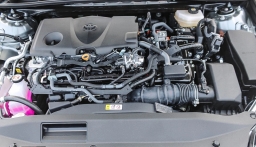 Toyota Camry SE (Natl) 2026