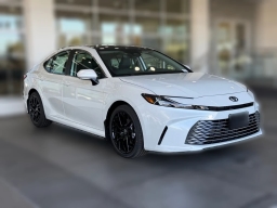 Toyota Camry XLE (Natl) 2026