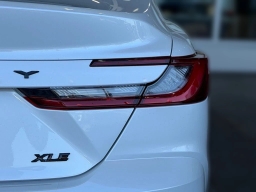 Toyota Camry XLE (Natl) 2026