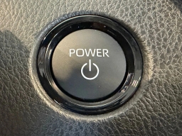 Toyota Camry XLE (Natl) 2026