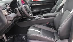 Toyota Camry SE (Natl) 2026