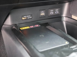 Toyota Camry SE (Natl) 2026