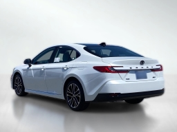 Toyota Camry XLE (Natl) 2026