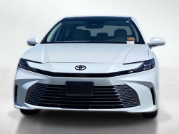 Toyota Camry XLE (Natl) 2026