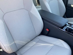 Toyota Camry XLE (Natl) 2026